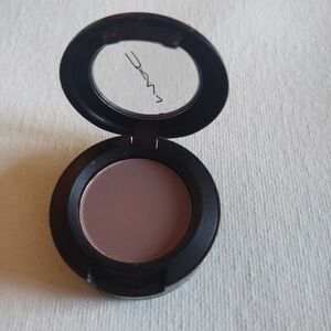 Mac cosmetics eyeshadow palette